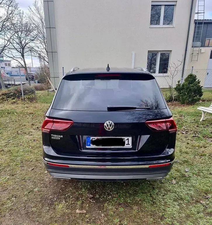 Gebraucht VW Tiguan Allspace Highline 220 PS (161 kW) 2019 Schwarz SUV