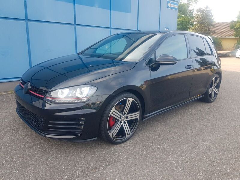 Schwarz Gebraucht 2014 VW Golf VII GTI Limousine | 13.500 € (Fairer Preis) - Bild 1/4