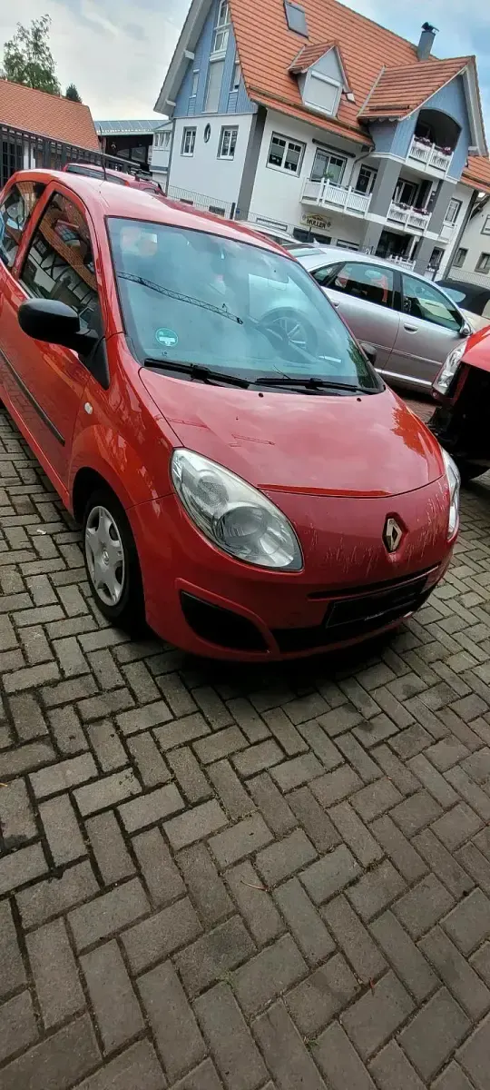 Gebraucht Renault Twingo 60 PS (44 kW) 2010 Rot Kleinwagen