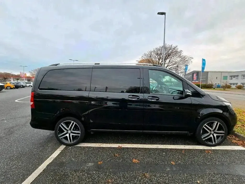 Gebraucht Mercedes V250 Edition 190 PS (139 kW) 2017 Schwarz Van / Kleinbus
