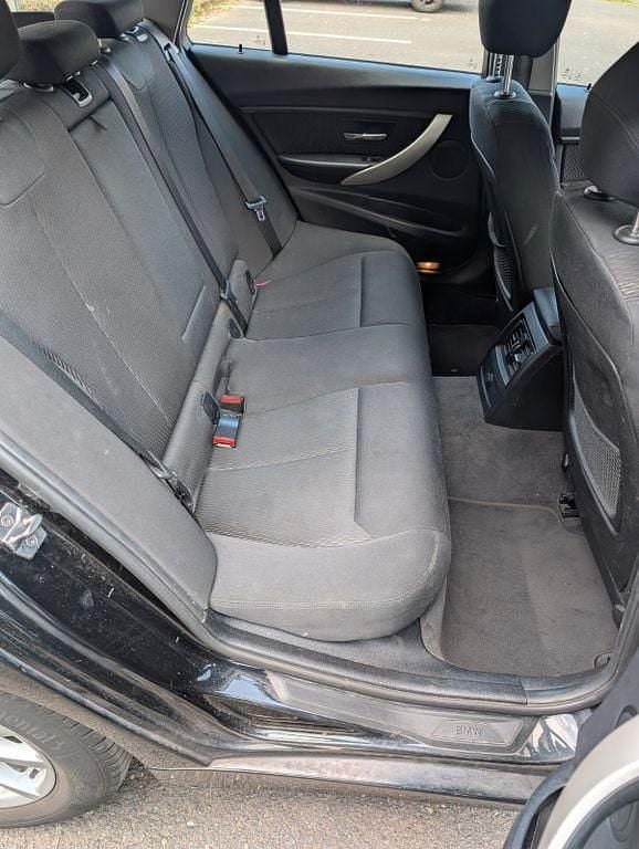 Gebraucht BMW 320 184 PS (135 kW) 2015 Schwarz Kombi