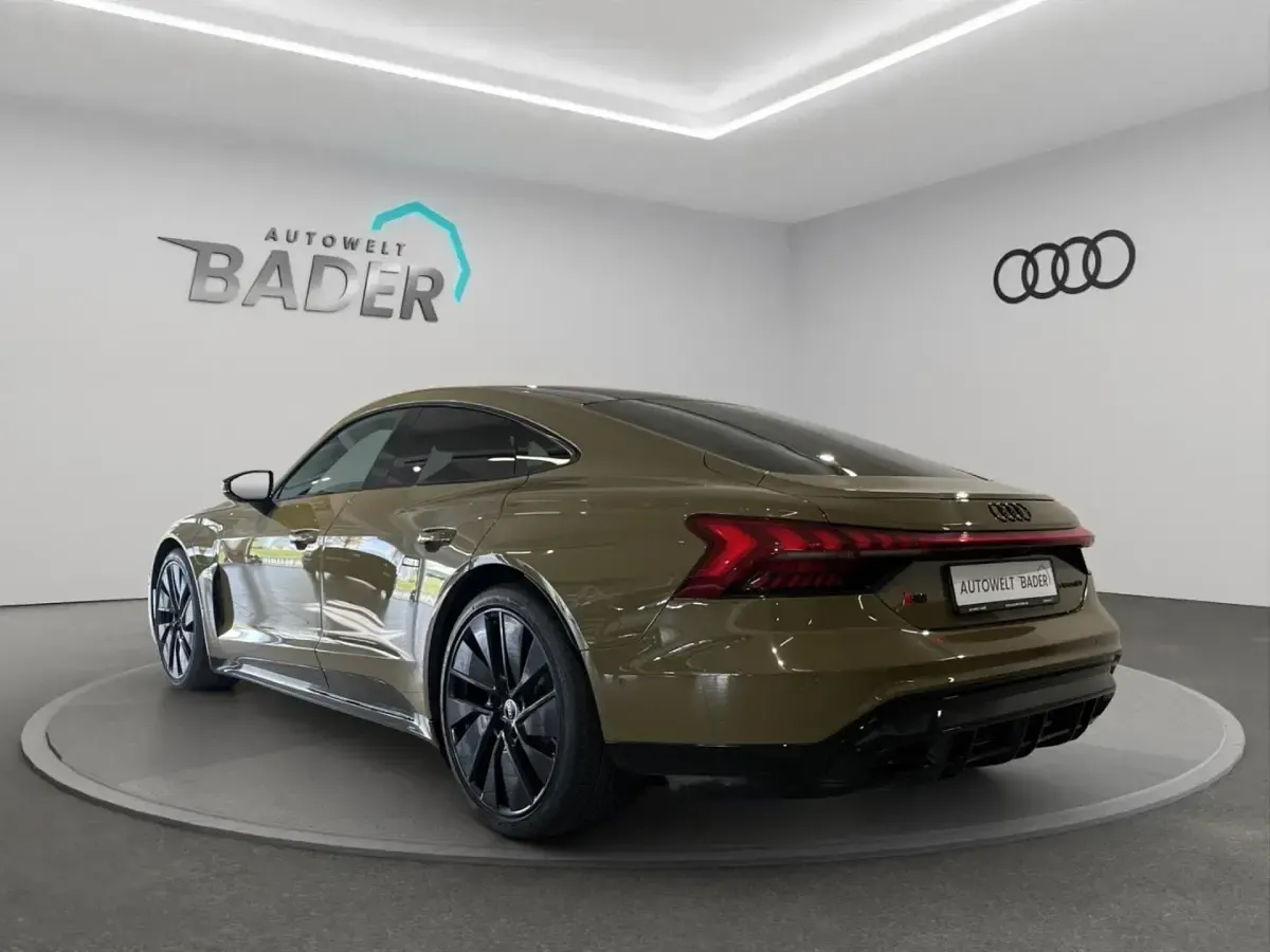 Gebraucht Audi RS e-tron GT Sport 439 kW (598 PS) 2023 Grün Limousine
