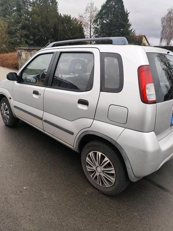 Gebraucht Suzuki Ignis 80 PS (58 kW) 2002 Silber Kleinwagen