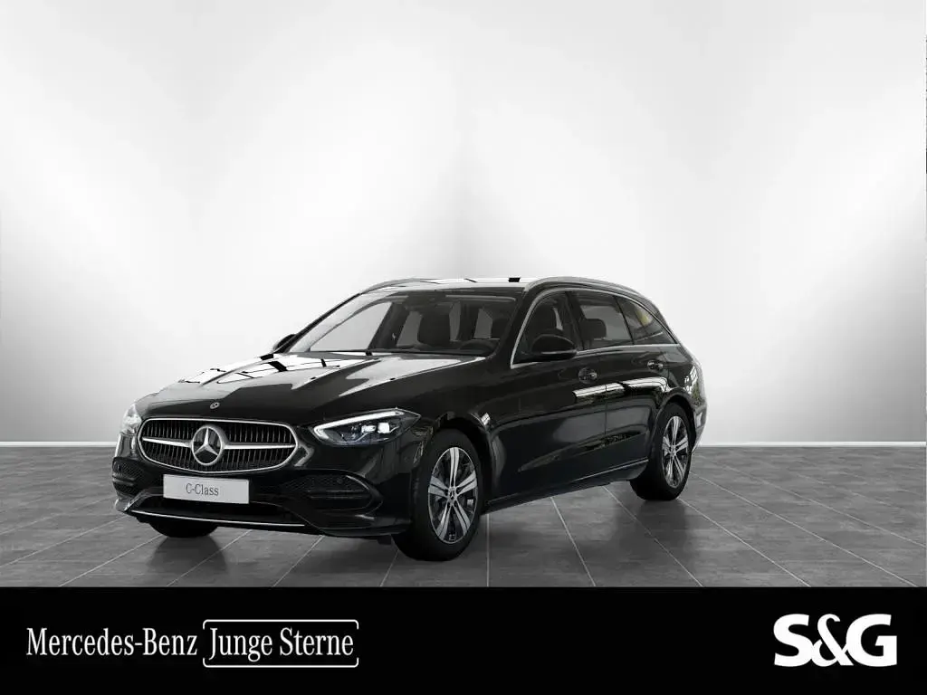 Gebraucht Mercedes C300e Avantgarde 204 PS (150 kW) 2023 Kombi