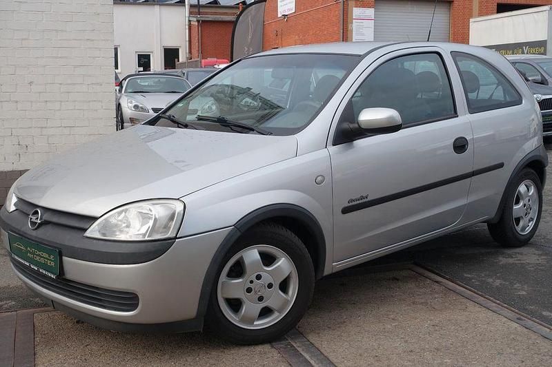 Gebraucht Opel Corsa 75 PS (55 kW) 2001 Silber Kleinwagen
