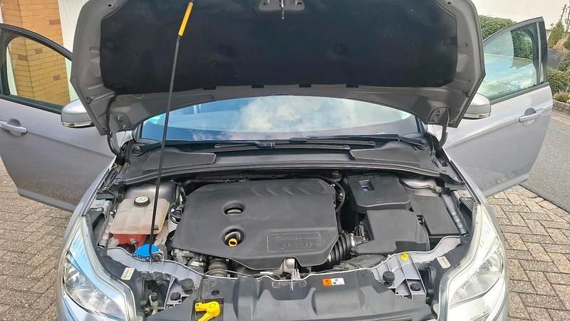 Second-hand Ford Focus 116 CP (85 kW) 2014 Gri Break