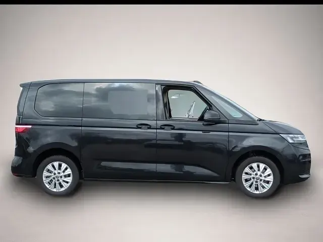 Gebraucht VW Multivan Life 150 PS (110 kW) 2024 Schwarz Van / Kleinbus