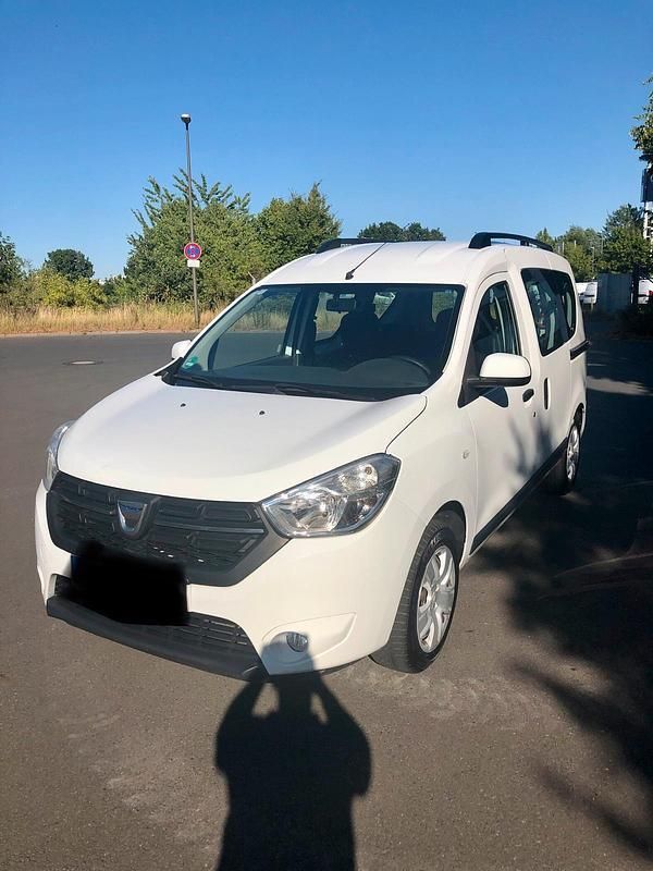 Weiß Gebraucht 2018 Dacia Dokker Van | 7.000 € (Superpreis) - Bild 1/4