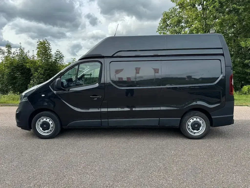 Gebraucht Opel Vivaro 145 PS (106 kW) 2019 Schwarz Van / Kleinbus