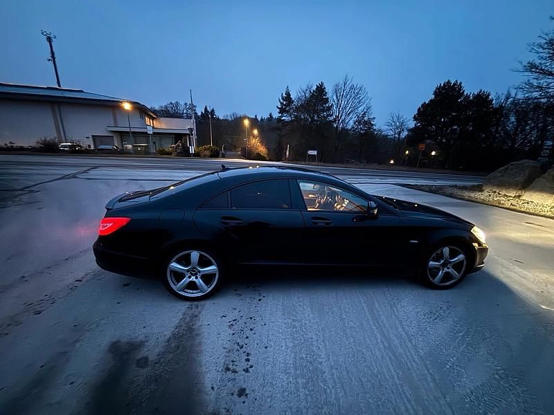 Gebraucht Mercedes CLS350 306 PS (225 kW) 2011 Schwarz Coupé