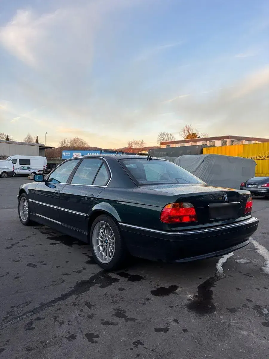 Gebraucht BMW 728 193 PS (141 kW) 1999 Grün Limousine