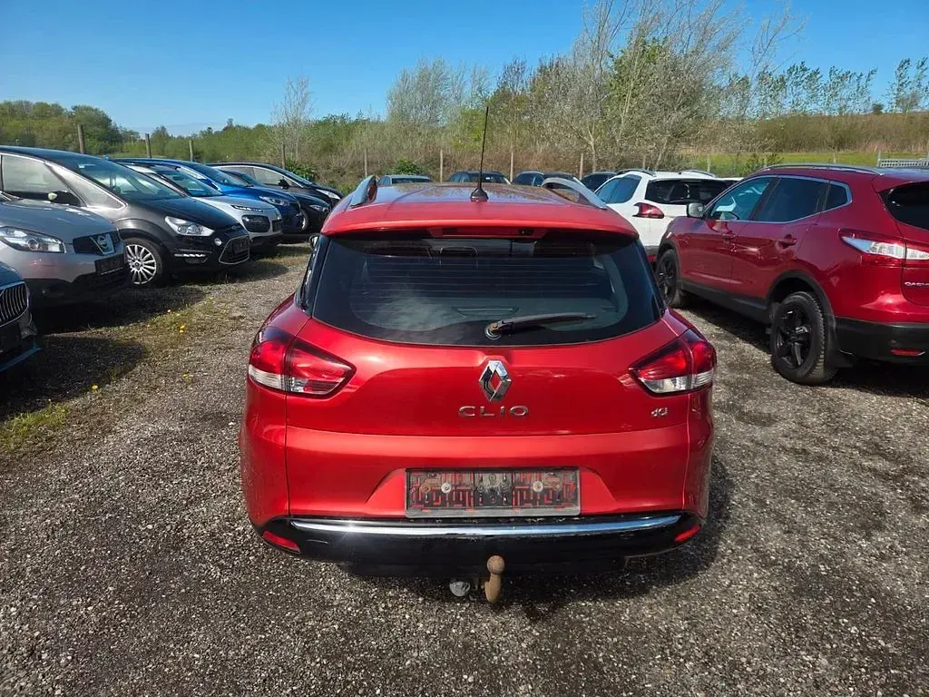 Brugt Renault Clio IV Expression 75 HK (55 kW) 2013 Rød Sedan