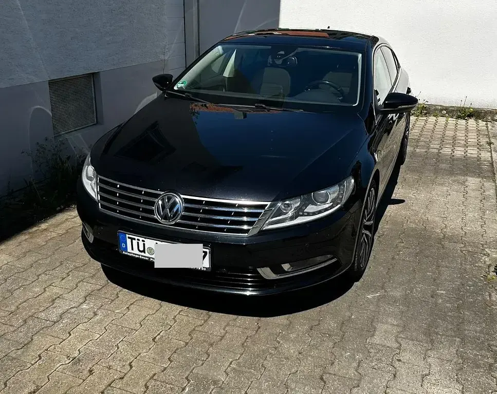 Usado VW CC 140 HP (102 kW) 2012 Preto Sedan