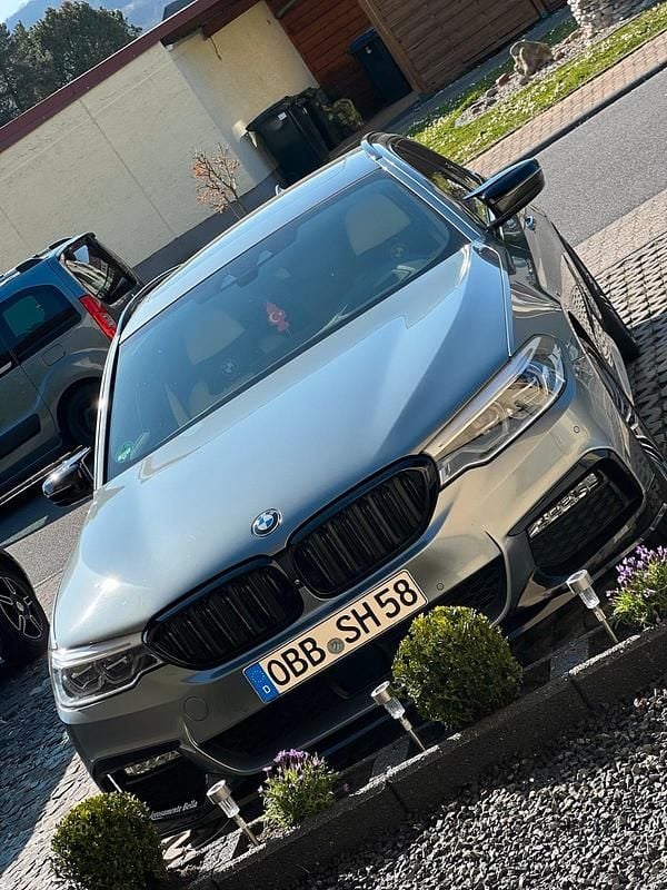 Gebraucht 2017 BMW 530 M Sport Kombi | 27.999 € (Fairer Preis) - Bild 1/4