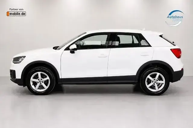 Gebraucht Audi Q2 Design 150 PS (110 kW) 2017 Weiß SUV