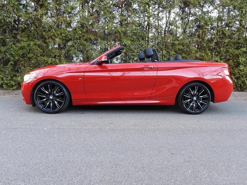 Rot Gebraucht 2018 BMW 218 Sport Line Cabrio | 17.500 € (Fairer Preis) - Bild 1/4