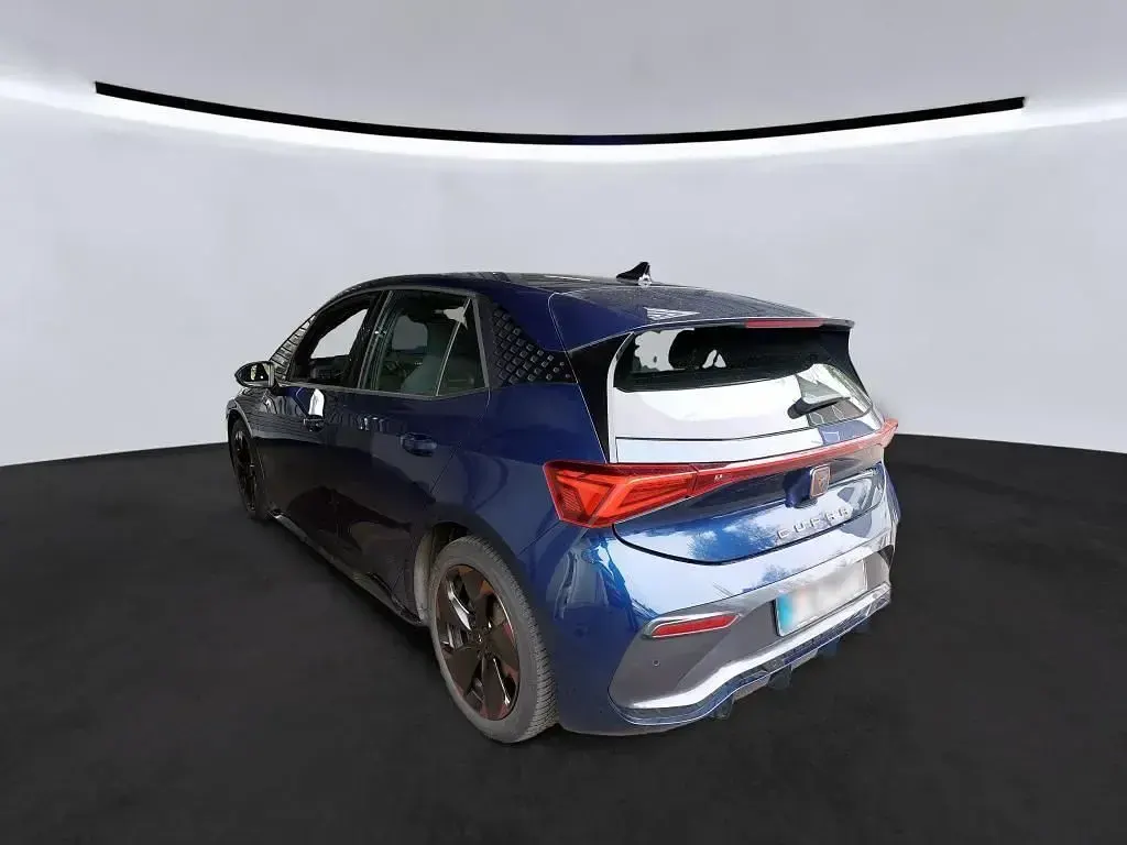 Second-hand Cupra Born 169 kW (231 CP) 2022 Albastru Hatchback