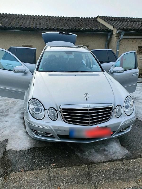 Gebraucht Mercedes E280 Avantgarde 190 PS (139 kW) 2008 Grau Kombi