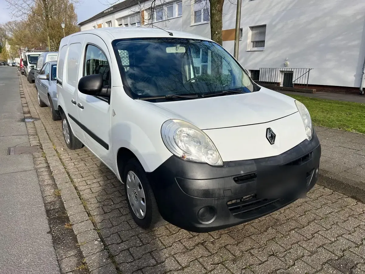 Używany Renault Kangoo Authentique 75 KM (55 kW) 2012 Biały Minivan