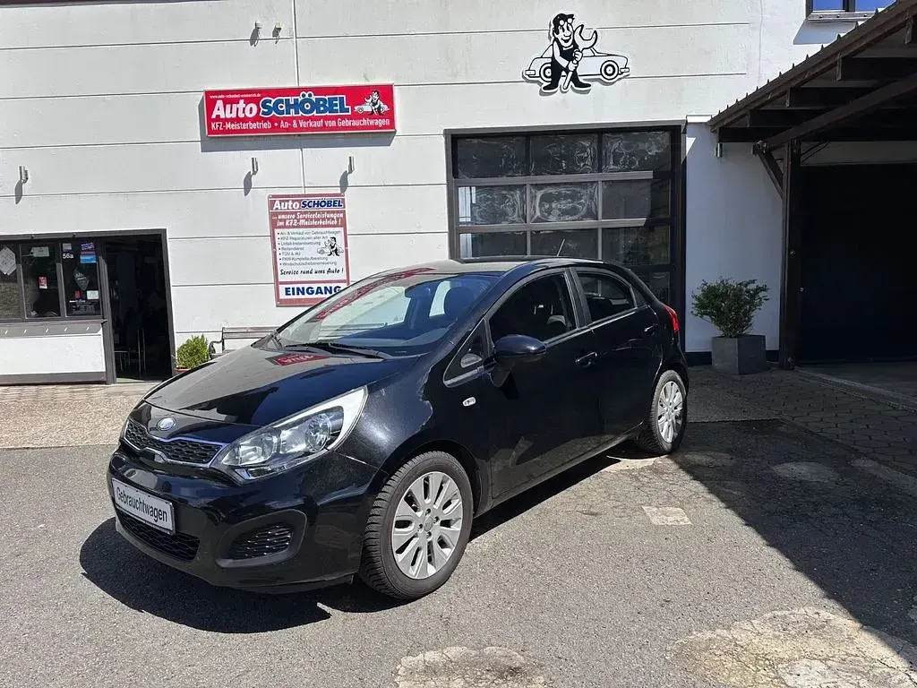 Gebraucht Kia Rio Edition 7 109 PS (80 kW) 2013 Schwarz Limousine