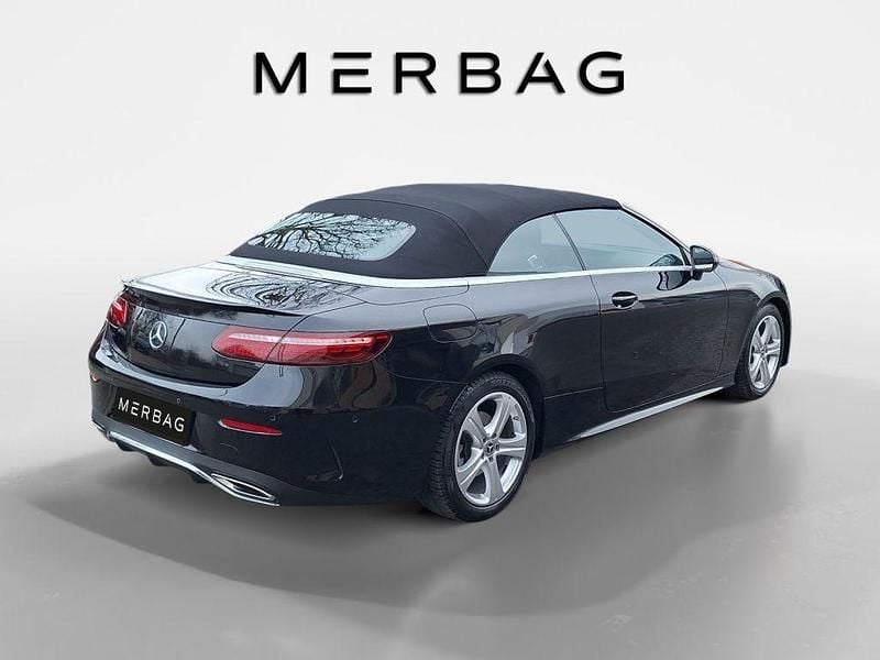 Gebraucht Mercedes E200 AMG 197 PS (144 kW) 2022 Schwarz Cabrio