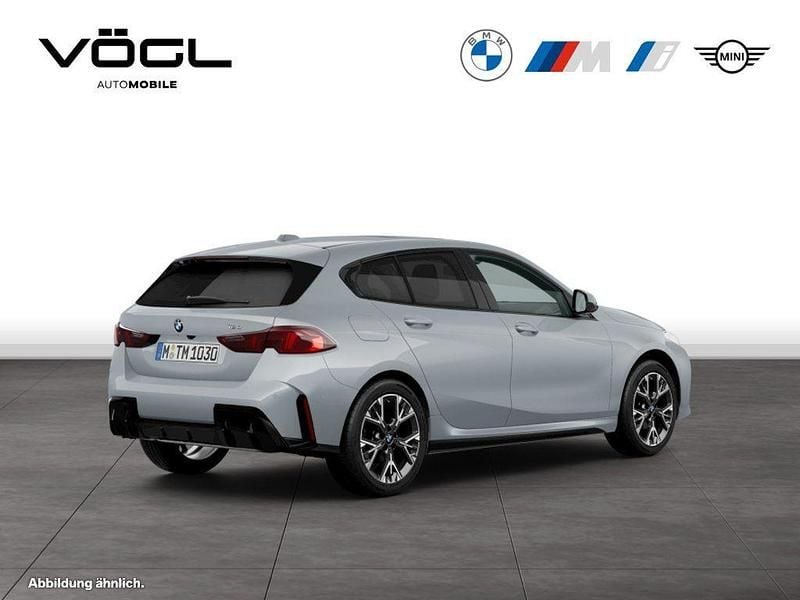 Neu BMW 120 170 PS (125 kW) 2026 Brooklyn grau Kleinwagen