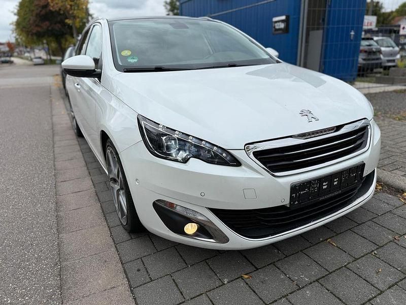 Weiß Gebraucht 2017 Peugeot 308 Allure Kombi | 8.690 € (Fairer Preis) - Bild 1/4