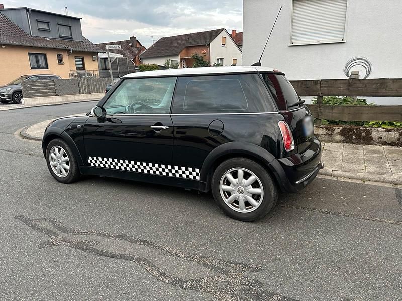 Gebraucht Mini Cooper 116 PS (85 kW) 2004 Schwarz Kleinwagen
