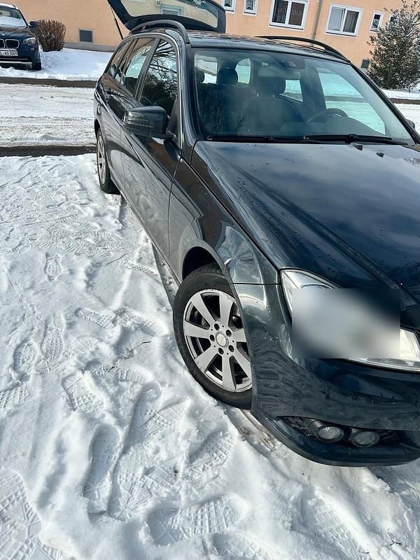 Gebraucht Mercedes C200 136 PS (100 kW) 2012 Schwarz Limousine