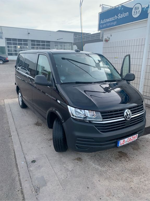 Schwarz Gebraucht 2021 VW T6.1 Van | 26.500 € (Superpreis) - Bild 1/4