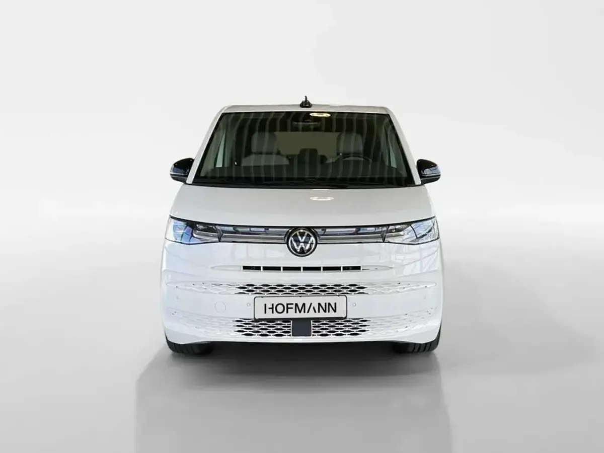 Gebraucht VW Multivan Style 150 PS (110 kW) 2024 Weiß Van / Kleinbus
