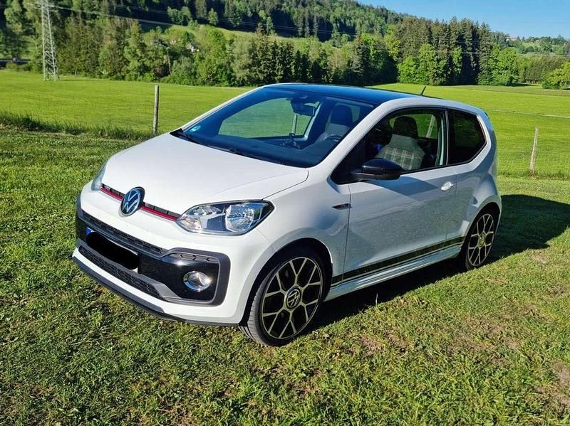 Weiß Gebraucht 2021 VW up! GTI Kleinwagen | 12.800 € (Guter Preis) - Bild 1/4