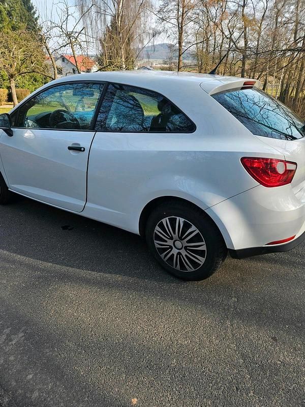 Gebraucht Seat Ibiza 69 PS (50 kW) 2009 Weiß Limousine