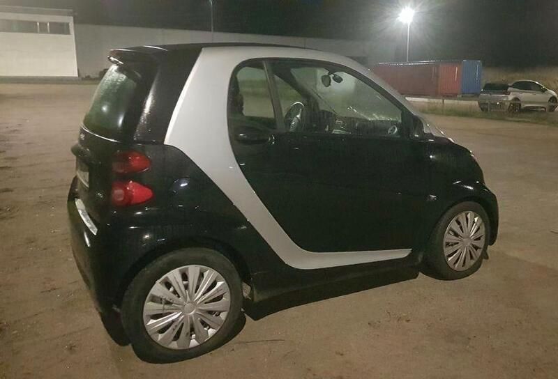 Schwarz Gebraucht 2011 Smart ForTwo Coupé Cabrio | 4.299 € (Superpreis) - Bild 1/4