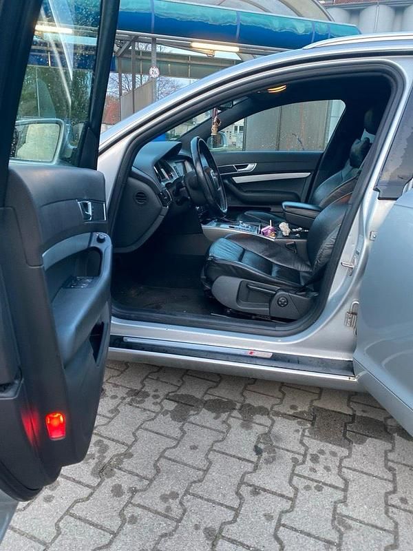 Usado Audi A6 232 HP (170 kW) 2007 Prateado Carrinha