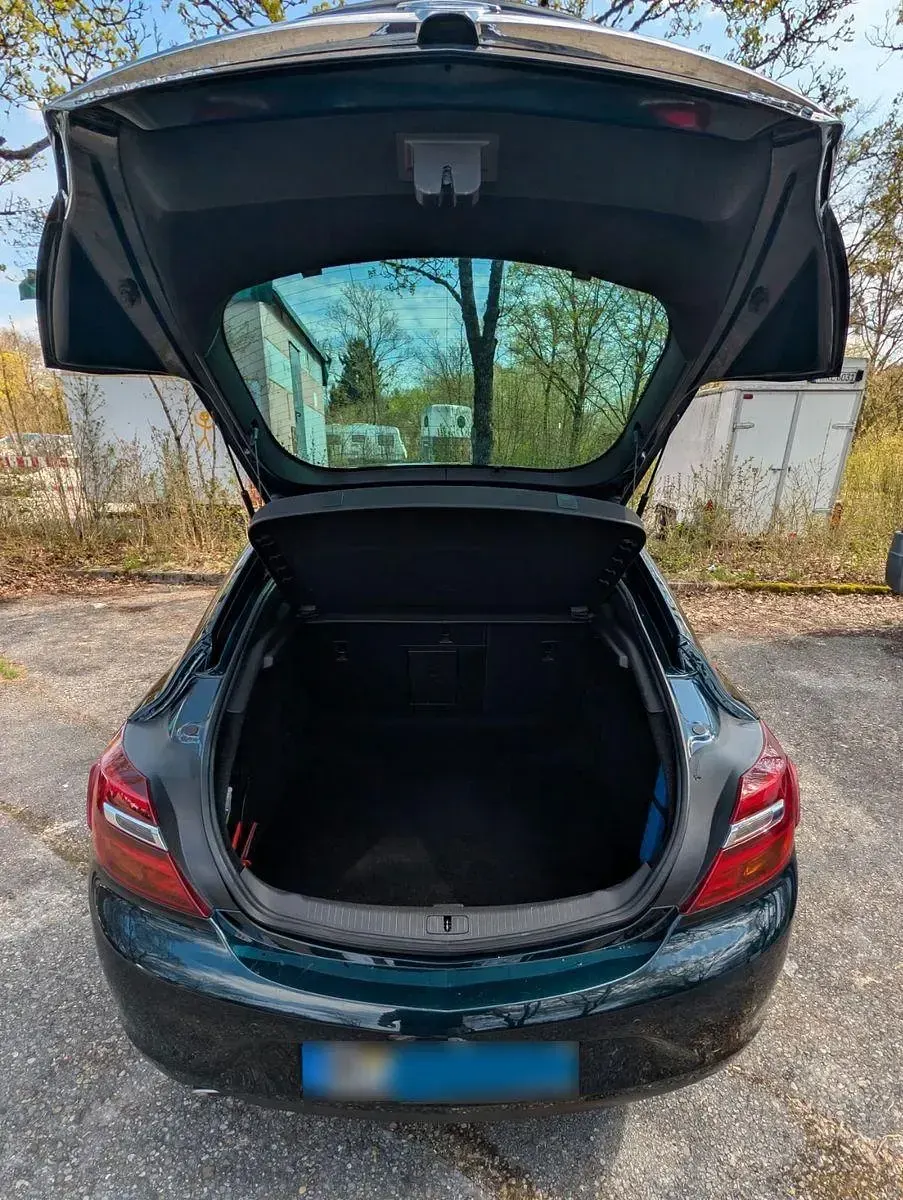 Gebraucht Opel Insignia 170 PS (125 kW) 2016 Grün Kombi