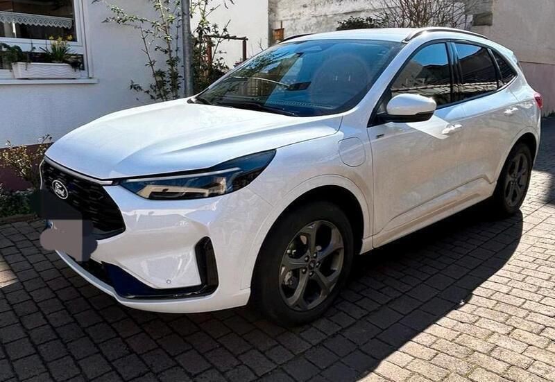 Weiß Gebraucht 2024 Ford Kuga ST-Line SUV | 39.990 € (Superpreis) - Bild 1/4