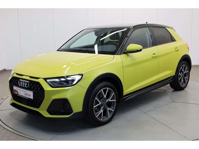 Gebraucht Audi A1 Ambiente 110 PS (80 kW) 2022 Gelb SUV