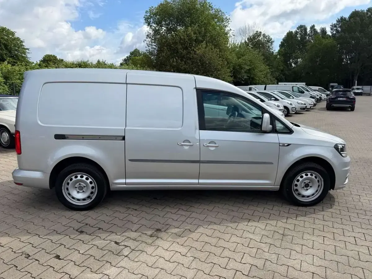 Gebraucht VW Caddy Maxi 150 PS (110 kW) 2017 Reflexsilber Van / Kleinbus