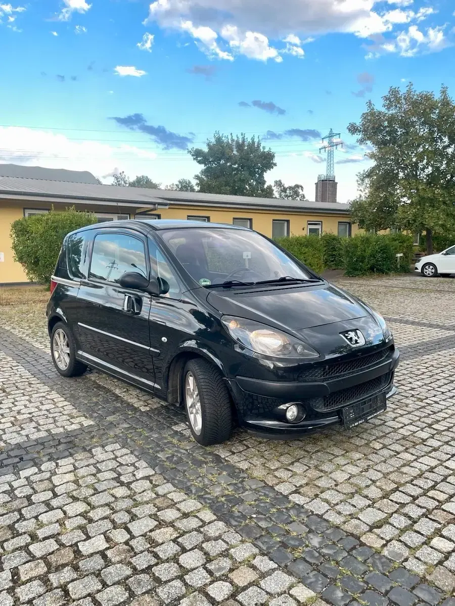 Gebraucht Peugeot 1007 109 PS (80 kW) 2007 Schwarz Van / Kleinbus