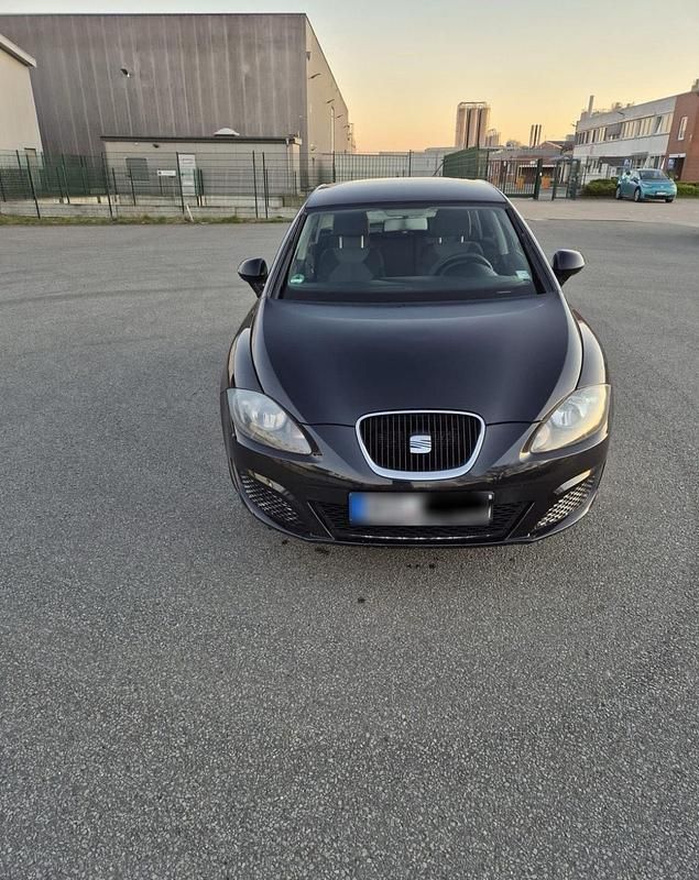 Usado Seat Leon 105 HP (77 kW) 2010 Preto Citadino