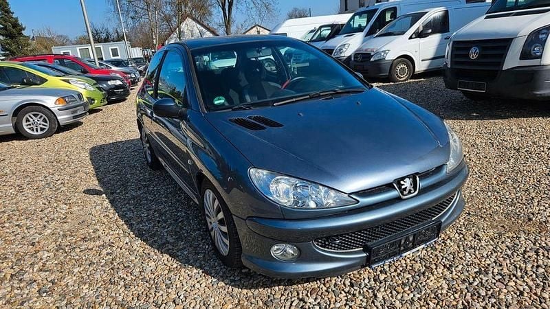 Gebraucht Peugeot 206 88 PS (64 kW) 2006 Grau Limousine