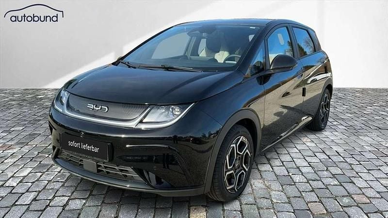 Neu BYD Dolphin Design 150 kW (204 PS) 2025 Schwarz / jetblack Kleinwagen