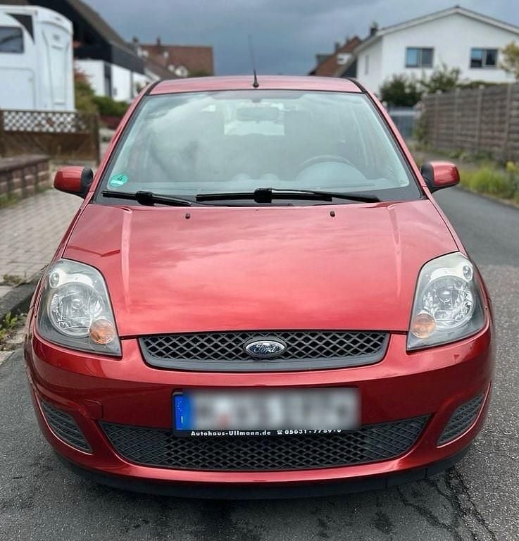 Rot Gebraucht 2007 Ford Fiesta Fun X Kleinwagen | 1.490 € (Guter Preis) - Bild 1/4