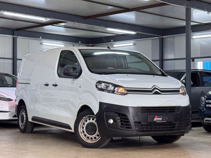 Weiß Gebraucht 2019 Citroën Jumpy Business Class Van / Kleinbus | 14.490 € (Fairer Preis) - Bild 1/4