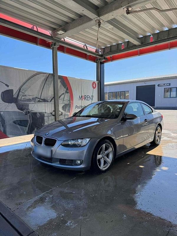 Second-hand BMW 320 177 CP (130 kW) 2009 Coupe