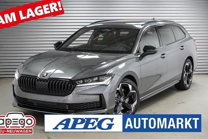 Grau Neu 2025 Skoda Superb SportLine Kombi | 50.990 € (Fairer Preis) - Bild 1/4