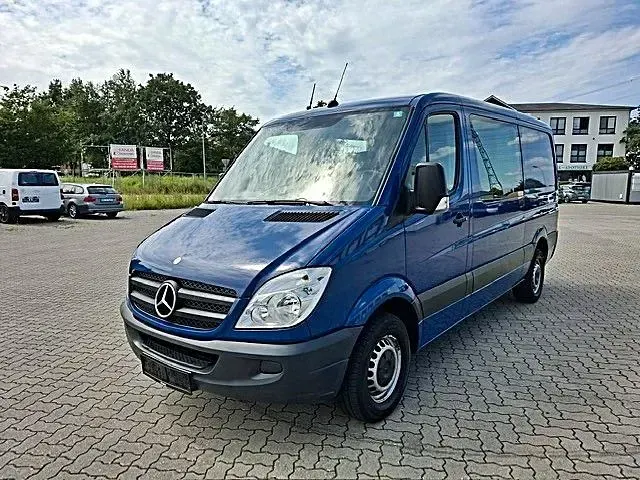 Gebraucht Mercedes Sprinter 129 PS (94 kW) 2009 Vandablau