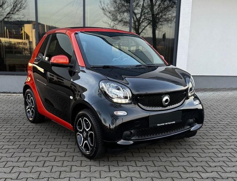 Gebraucht Smart ForTwo Cabrio 71 PS (52 kW) 2017 Schwarz Cabrio