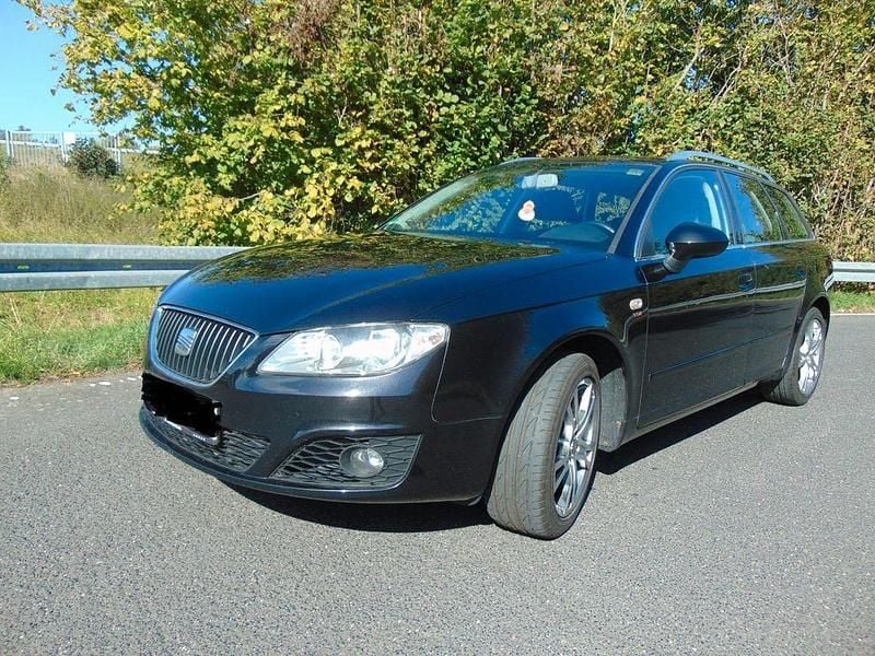 Schwarz Gebraucht 2011 Seat Exeo Kombi | 4.989 € (Fairer Preis) - Bild 1/4